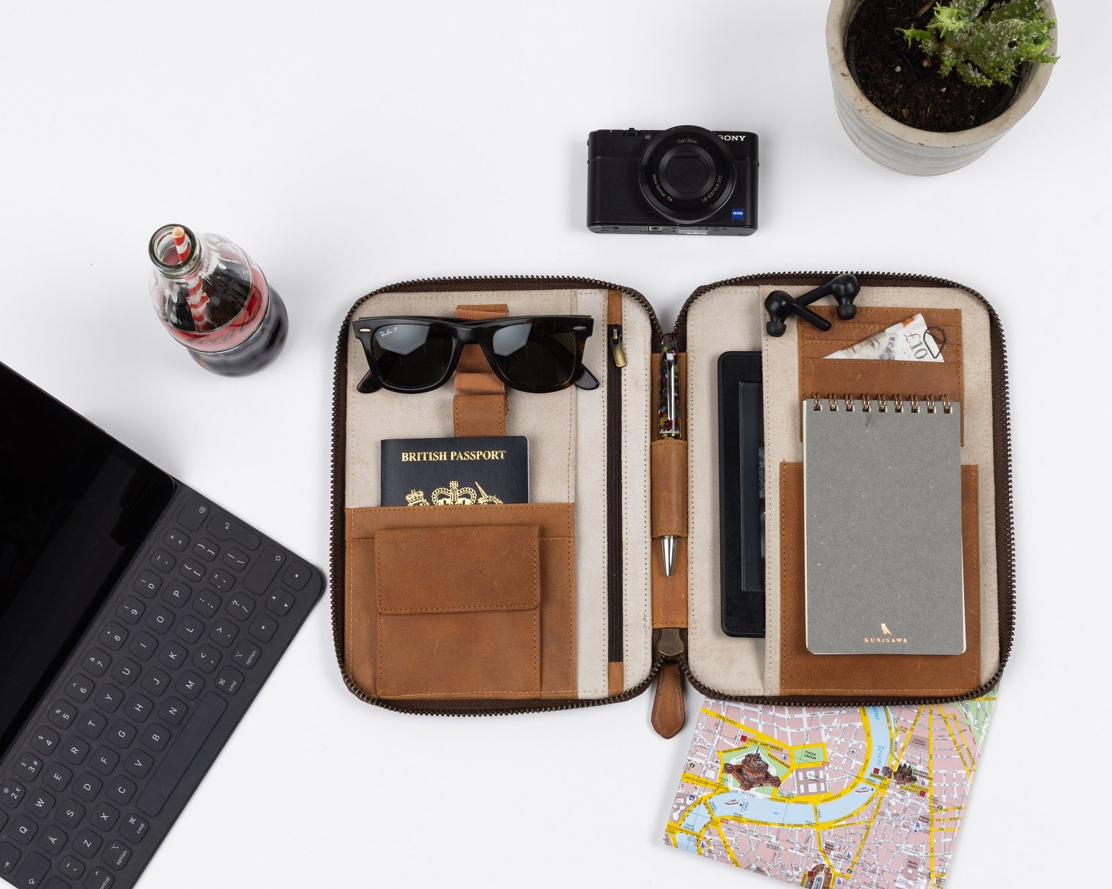 Leather Travel Wallets A Safe Way To Keep Organised When Travelling Leather Travel Wallets A Safe Way To Keep Organised When Travelling
