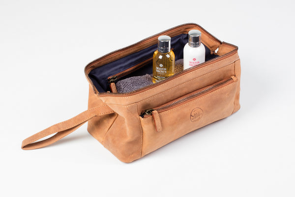 leather wash bag